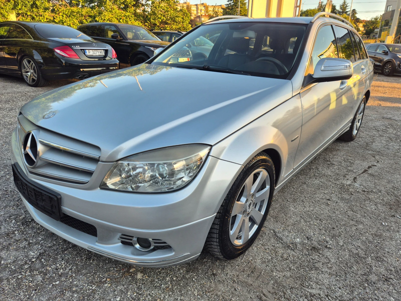 Mercedes-Benz C 220 D* НАВИ* ПОДГРЕВ, снимка 2 - Автомобили и джипове - 54904916