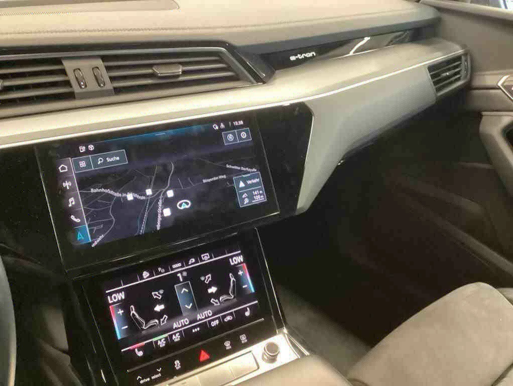 Audi E-Tron 55 S Line Facelift, снимка 9 - Автомобили и джипове - 55080058