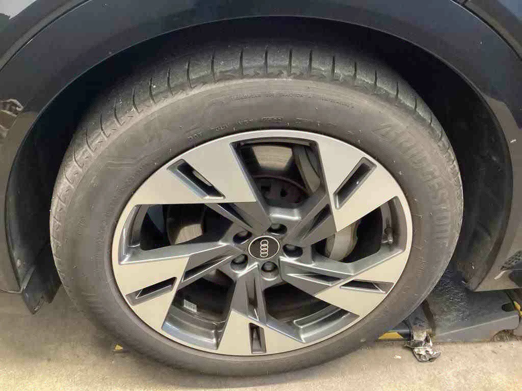 Audi E-Tron 55 S Line Facelift, снимка 10 - Автомобили и джипове - 55080058