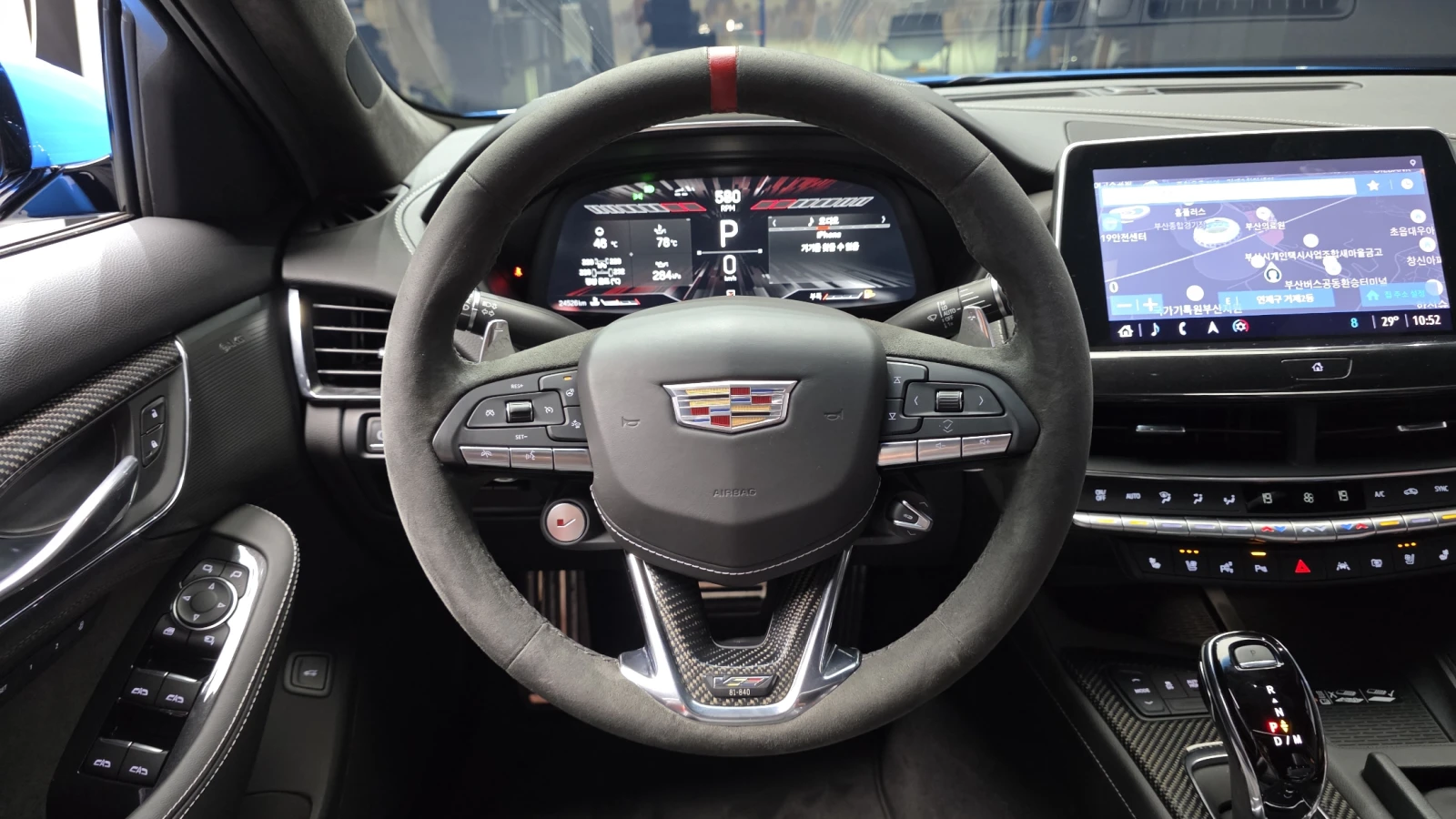 Cadillac Cts V Blackwing* 360* BLIND SPOT* HUD* ПОДГРЕВ ВОЛАН* , снимка 13 - Автомобили и джипове - 55238018