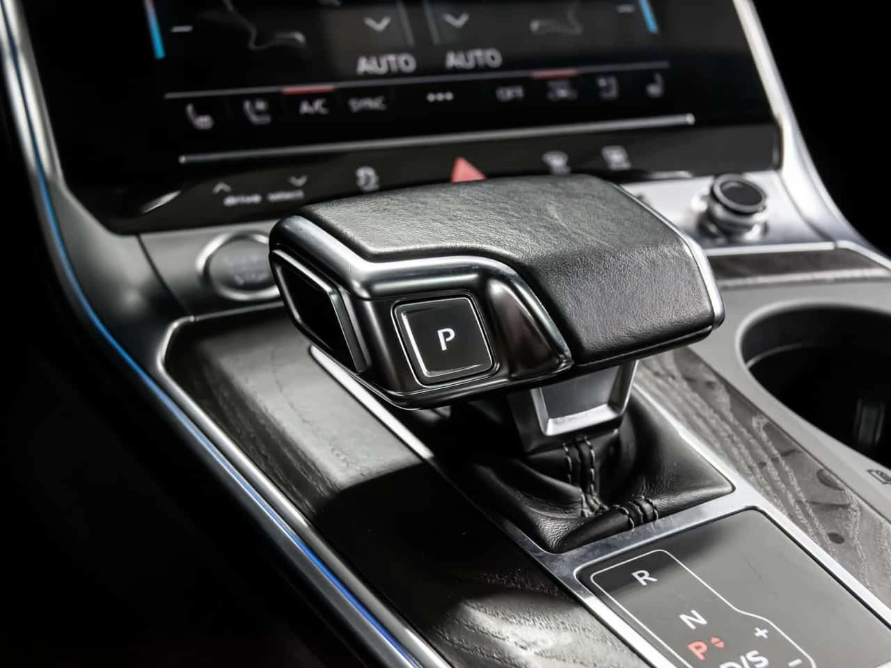 Audi A7 Technik 55 TFSI quattro  CARFAX, снимка 17 - Автомобили и джипове - 55623707