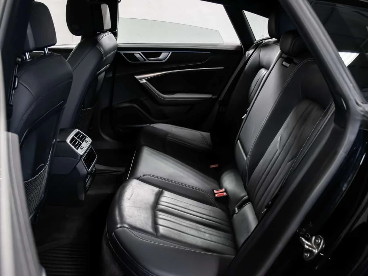 Audi A7 Technik 55 TFSI quattro  CARFAX, снимка 10 - Автомобили и джипове - 55623707