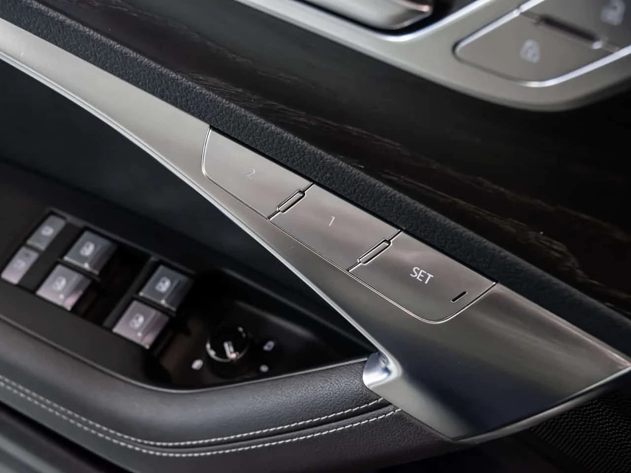 Audi A7 Technik 55 TFSI quattro  CARFAX, снимка 12 - Автомобили и джипове - 55623707
