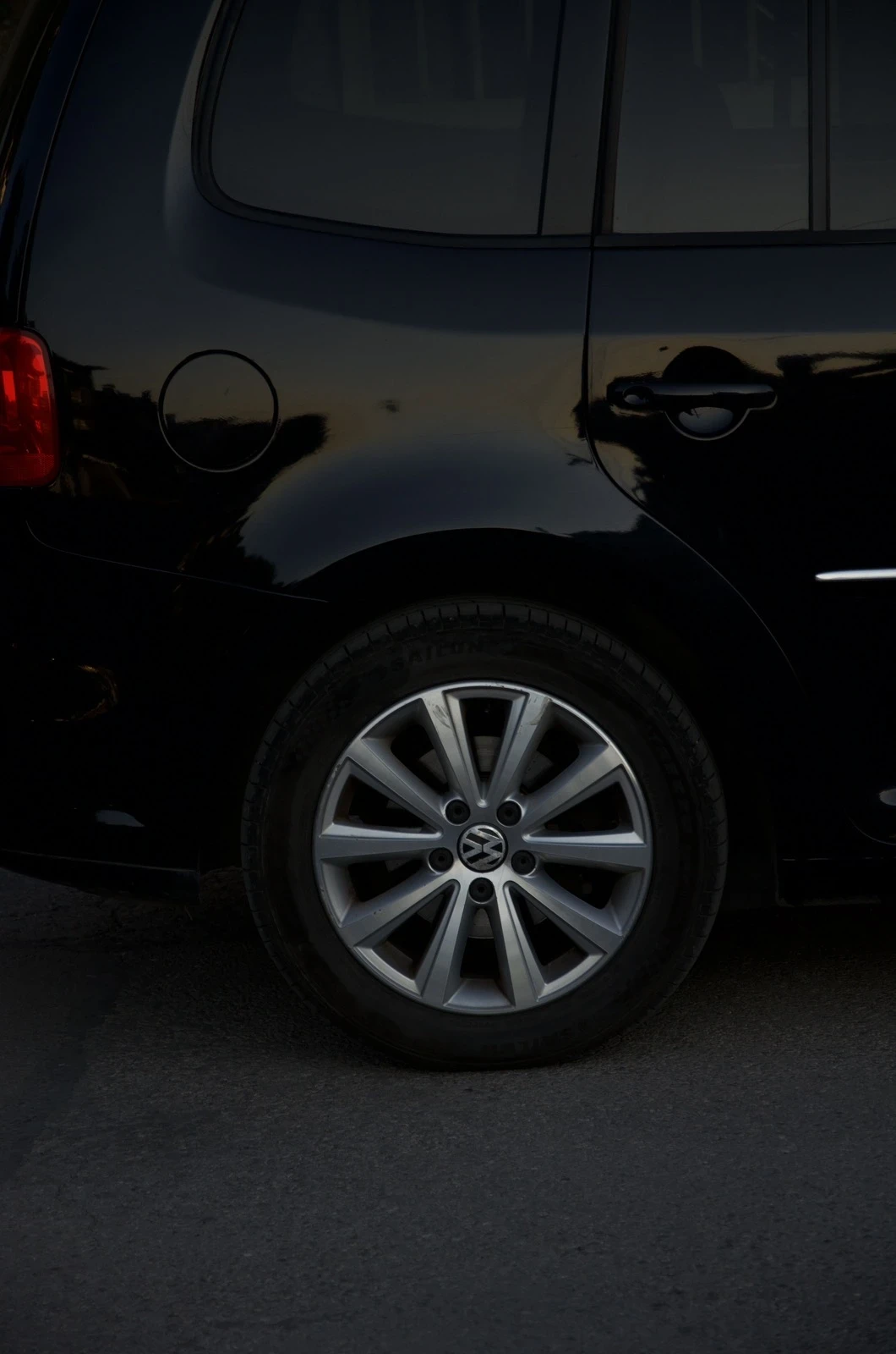 VW Touran Mini van, снимка 7 - Автомобили и джипове - 55661723
