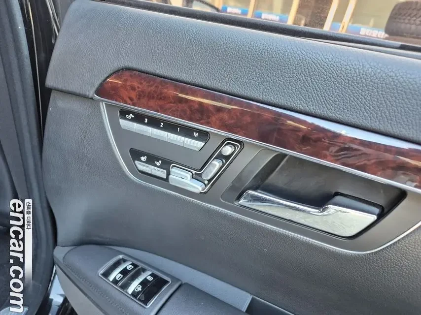 Mercedes-Benz S 500 5.5* V8* FACELIFT* ДИСТРОНИК* ПОДГРЕВ* ОБДУХВАНЕ* , снимка 15 - Автомобили и джипове - 55728701