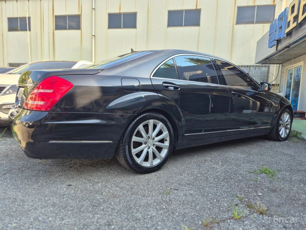 Mercedes-Benz S 500 5.5* V8* FACELIFT* ДИСТРОНИК* ПОДГРЕВ* ОБДУХВАНЕ* , снимка 4 - Автомобили и джипове - 55728701