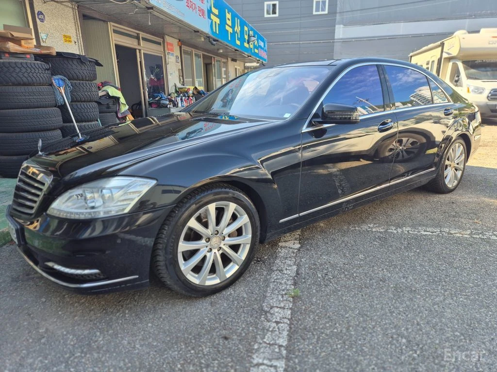 Mercedes-Benz S 500 5.5* V8* FACELIFT* ДИСТРОНИК* ПОДГРЕВ* ОБДУХВАНЕ* , снимка 3 - Автомобили и джипове - 55728701