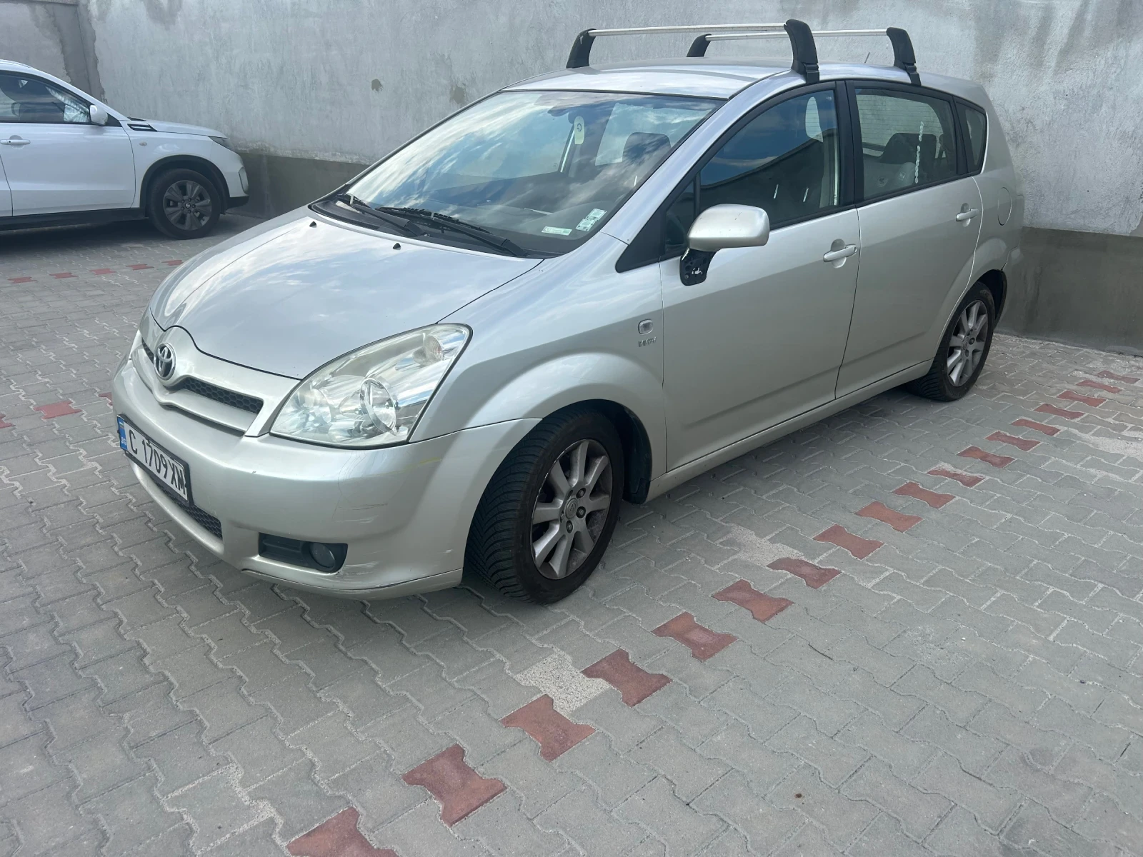 Toyota Corolla Toyota Corolla Verso 1.8 VVT-i | 7 места | 200 000, снимка 4 - Автомобили и джипове - 56152521