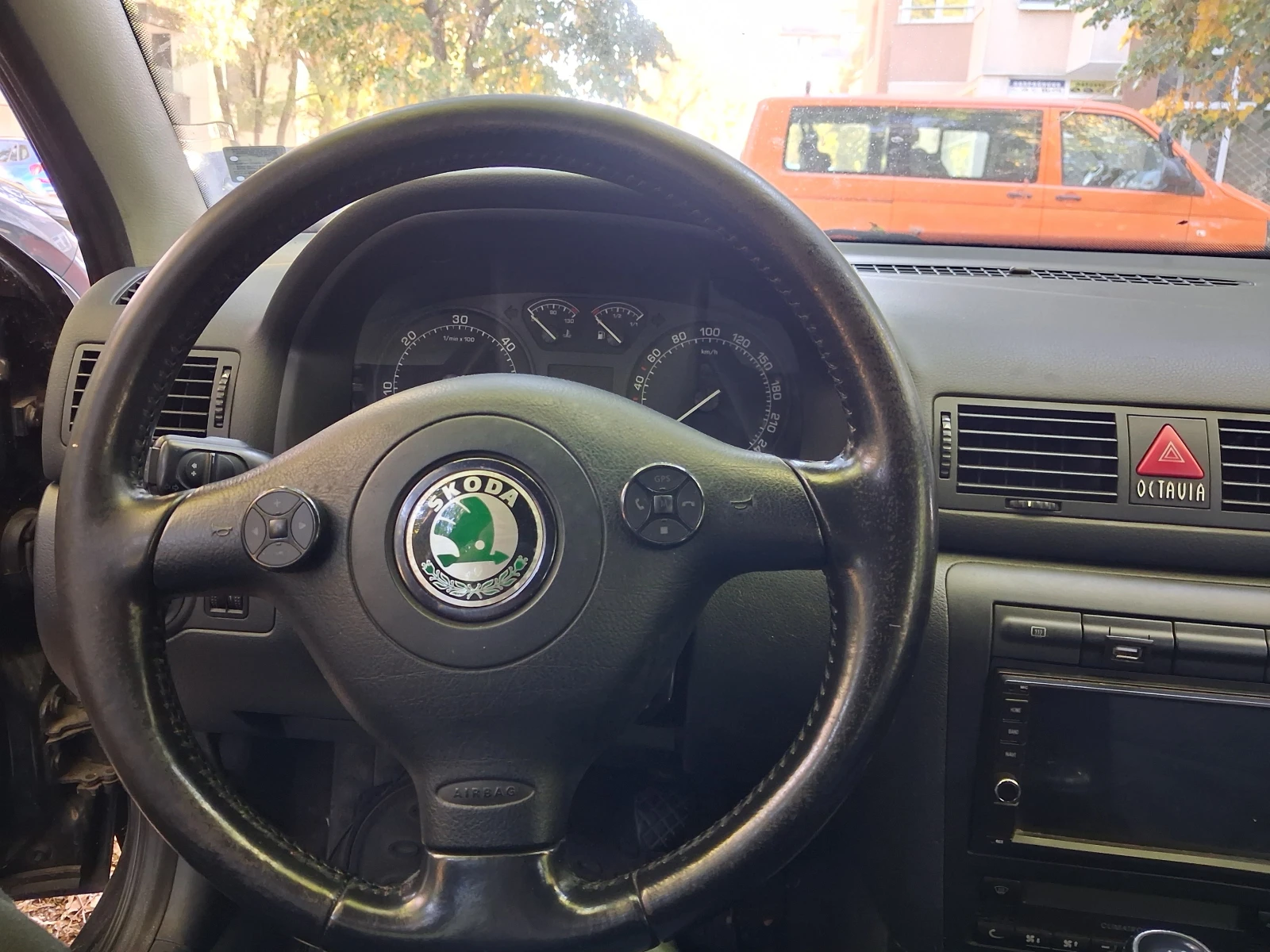 Skoda Octavia, снимка 7 - Автомобили и джипове - 56450902