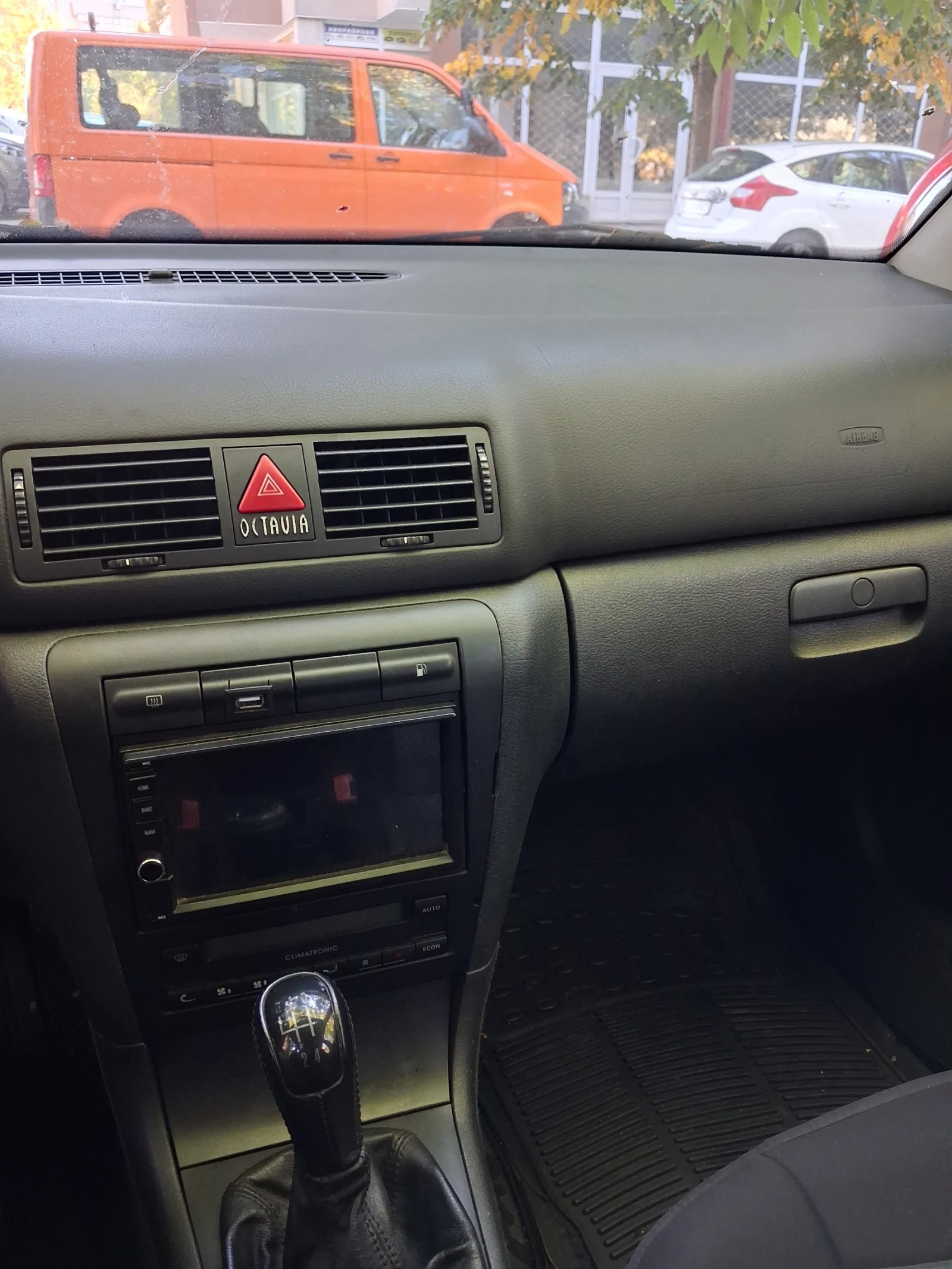 Skoda Octavia, снимка 6 - Автомобили и джипове - 56450902