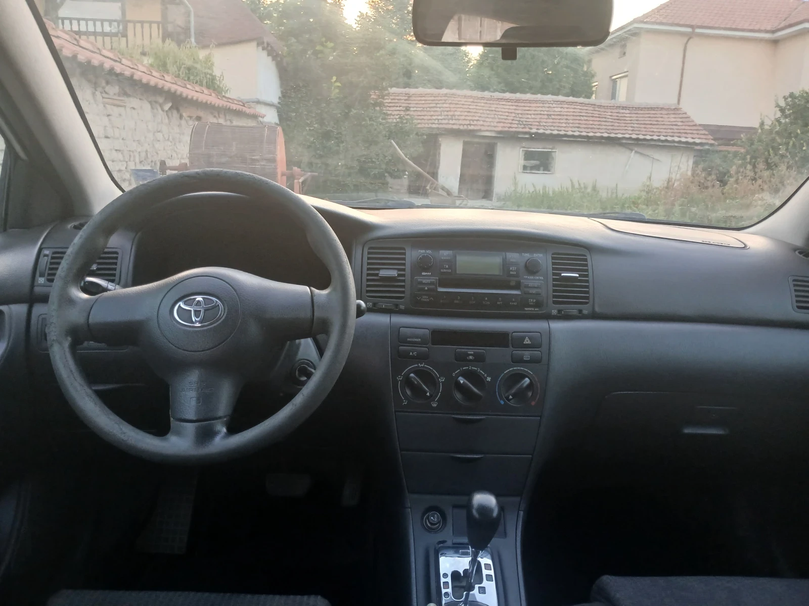 Toyota Corolla 1.4, снимка 7 - Автомобили и джипове - 56470414