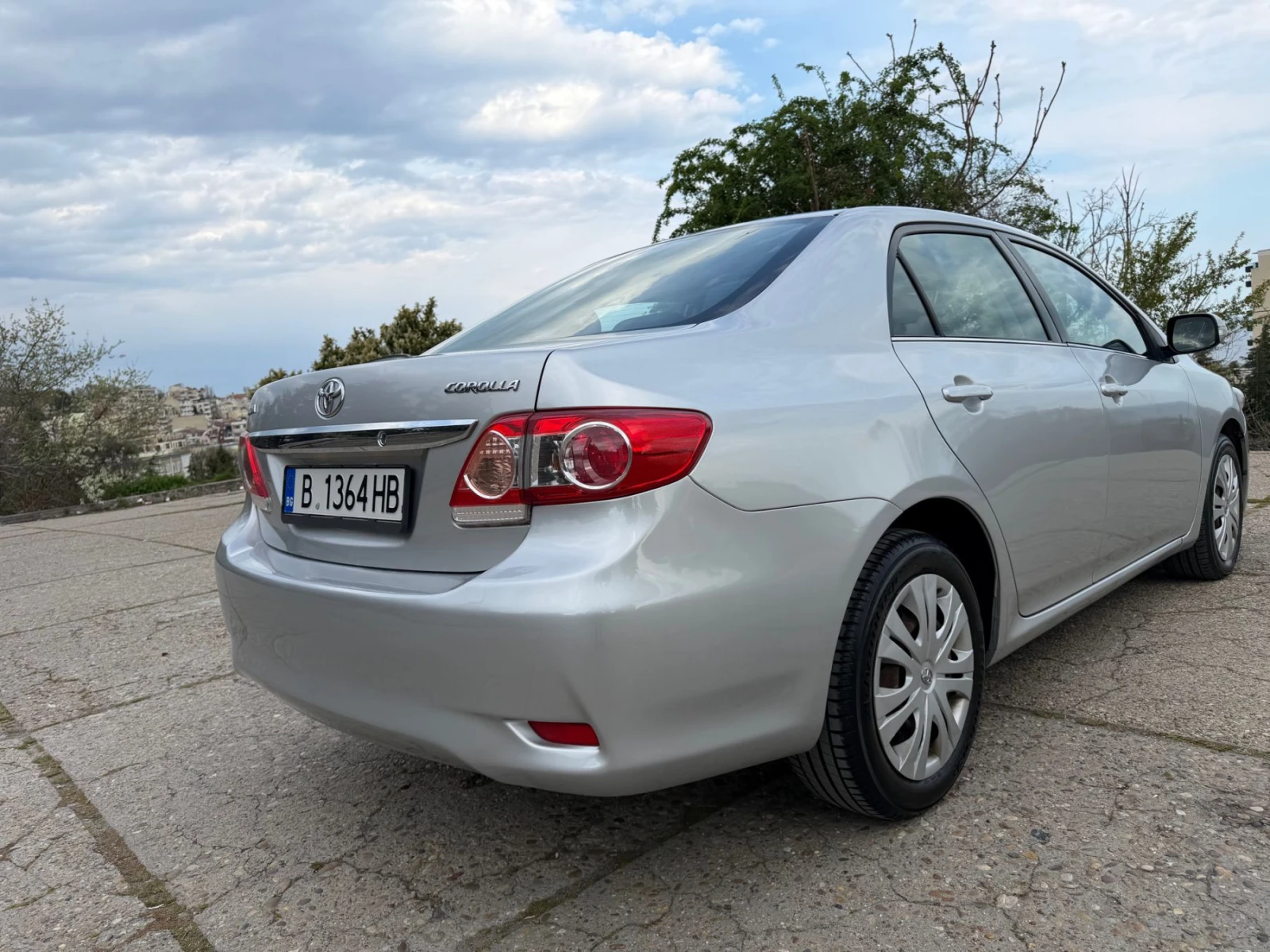 Toyota Corolla 1.4D-4D FACELIFT, снимка 4 - Автомобили и джипове - 56670349