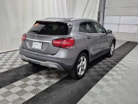 Mercedes-Benz GLA * 250 * CARFAX * БЕЗ ПЪРВОНАЧАЛНА ВНОСКА, снимка 3 - Автомобили и джипове - 53616540