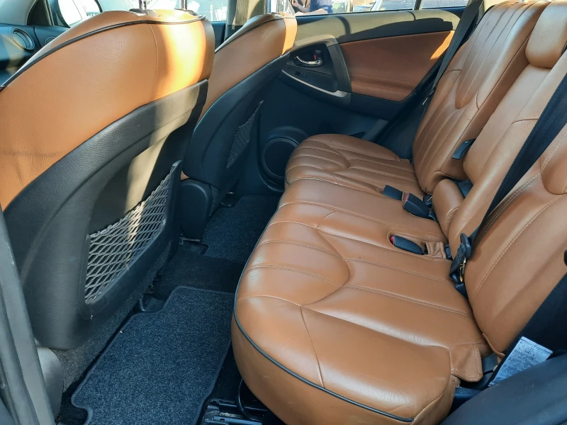 Toyota Rav4 2.0i 4x4 АВТОМАТ# БИЖУ#, снимка 8 - Автомобили и джипове - 52426581