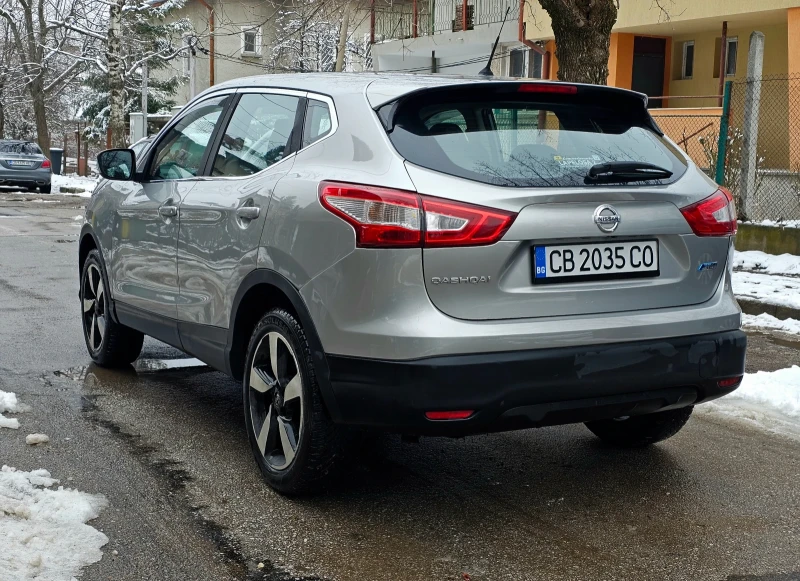 Nissan Qashqai 1.5 DCI, снимка 6 - Автомобили и джипове - 53580529