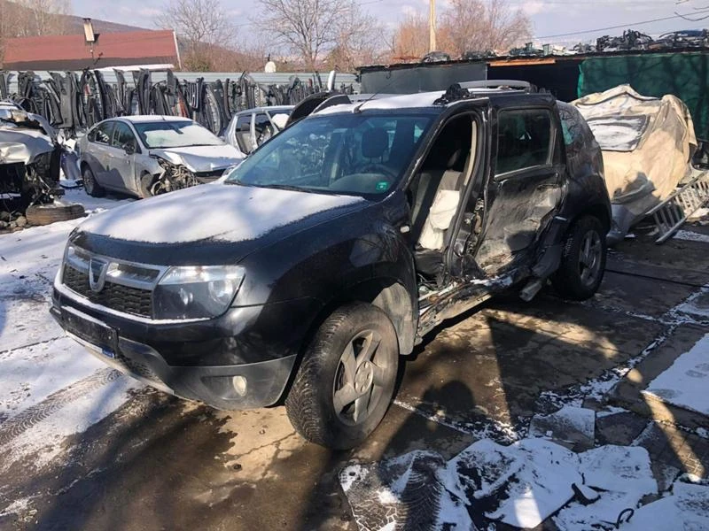 Dacia Duster 1.5dci 4x4 на части, снимка 1 - Автомобили и джипове - 36187195