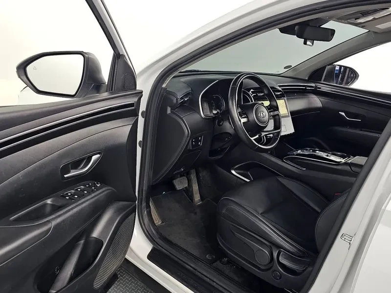 Hyundai Tucson 1.6 Hybrid - САМО 30% АВАНС, снимка 12 - Автомобили и джипове - 55991572