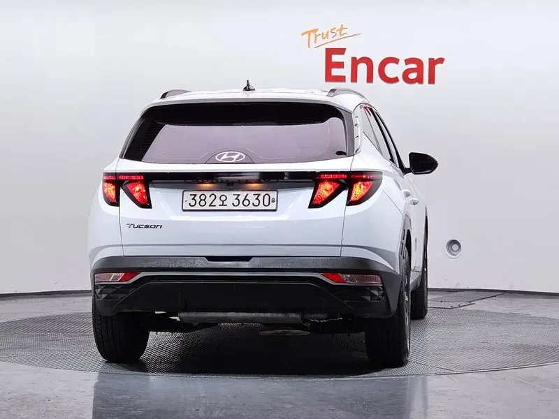 Hyundai Tucson 1.6 Hybrid - САМО 30% АВАНС, снимка 4 - Автомобили и джипове - 55991572