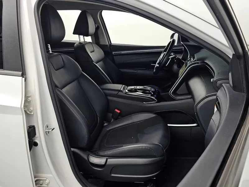 Hyundai Tucson 1.6 Hybrid - САМО 30% АВАНС, снимка 10 - Автомобили и джипове - 55991572