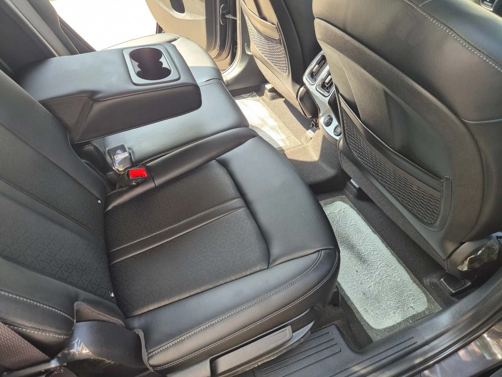 Kia Sorento 2.2 CRDI 4X2 - изображение 8