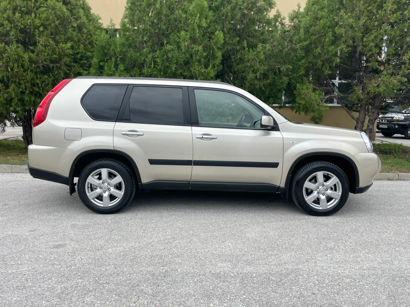 Nissan X-trail 2.5i 94000 км. FACE FULL ГЕРМАНИЯ - изображение 6