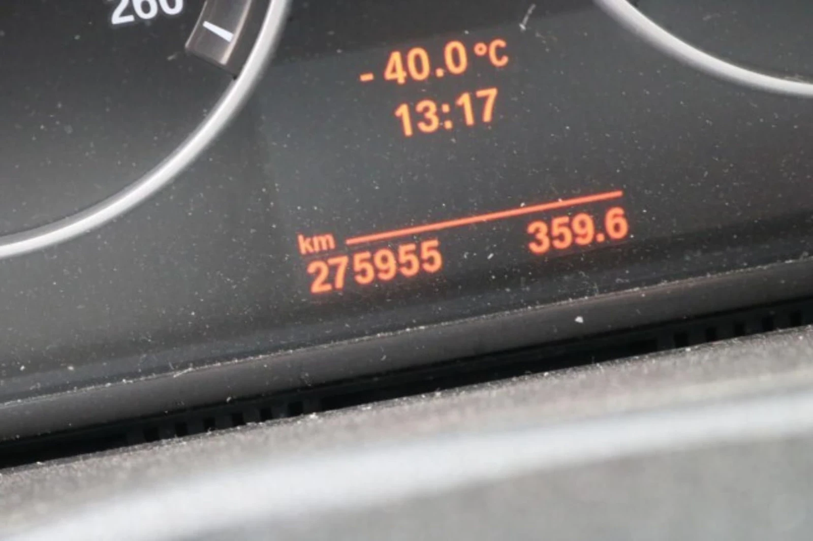 BMW X3 2.0d 8ск 4х4 М-пак! Нов Внос! - изображение 2