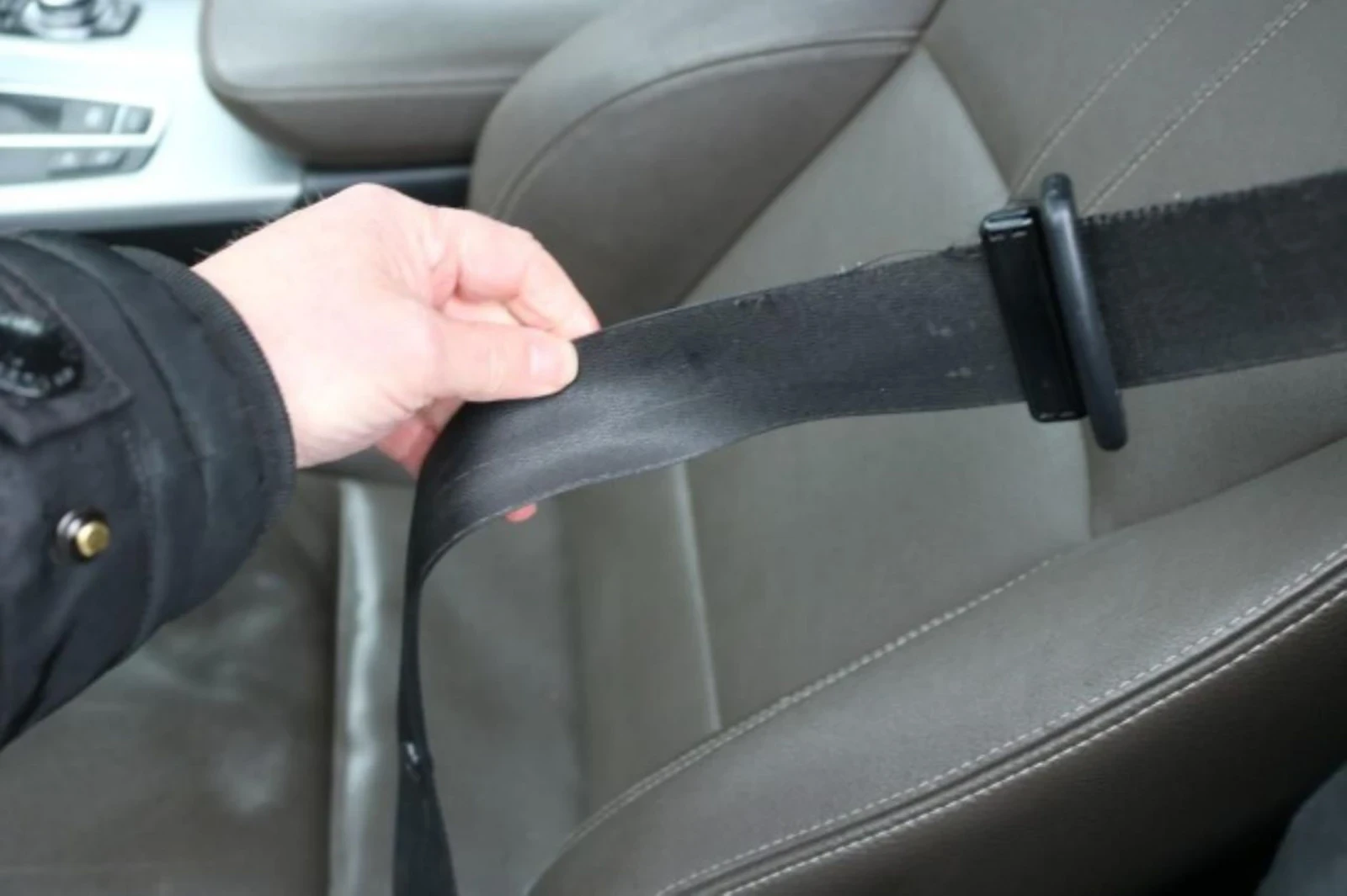 BMW X3 2.0d 8ск 4х4 М-пак! Нов Внос! - изображение 8