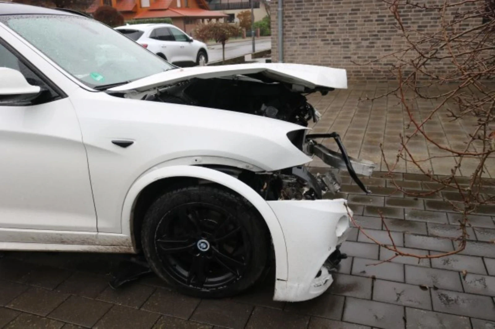 BMW X3 2.0d 8ск 4х4 М-пак! Нов Внос! - изображение 6