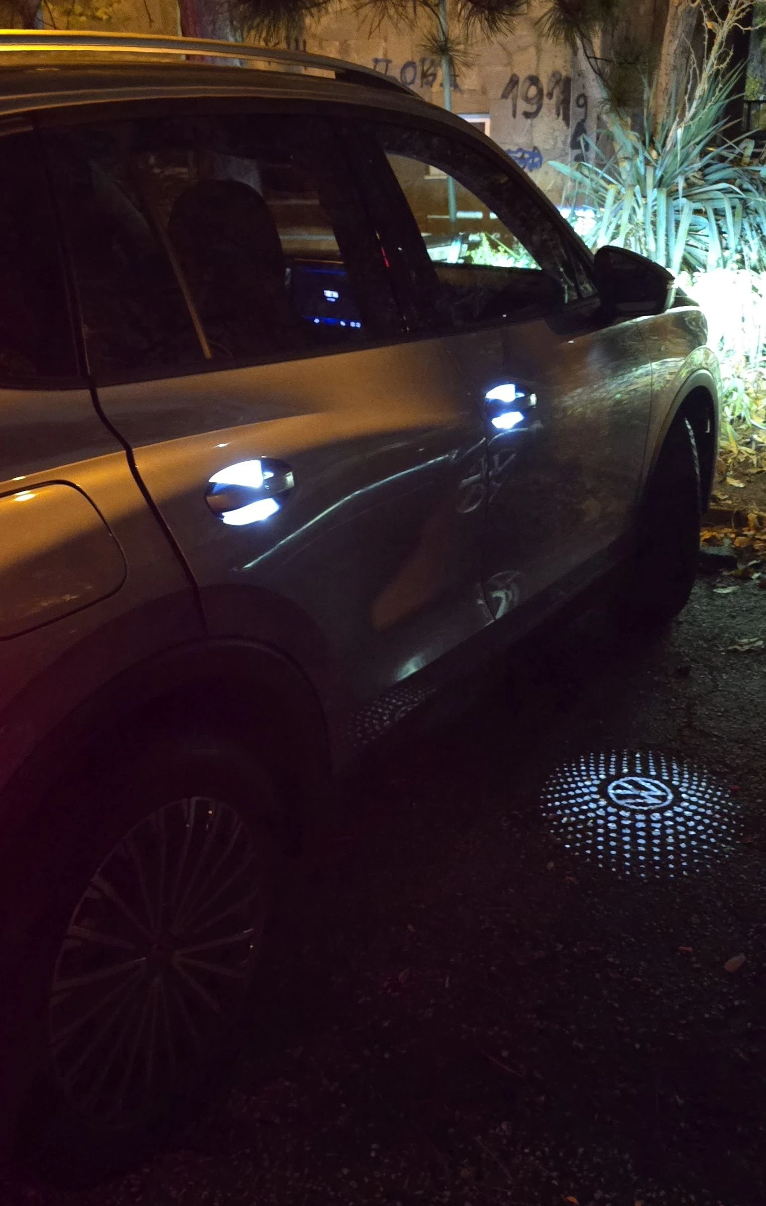 VW Tiguan, снимка 6 - Автомобили и джипове - 53845112