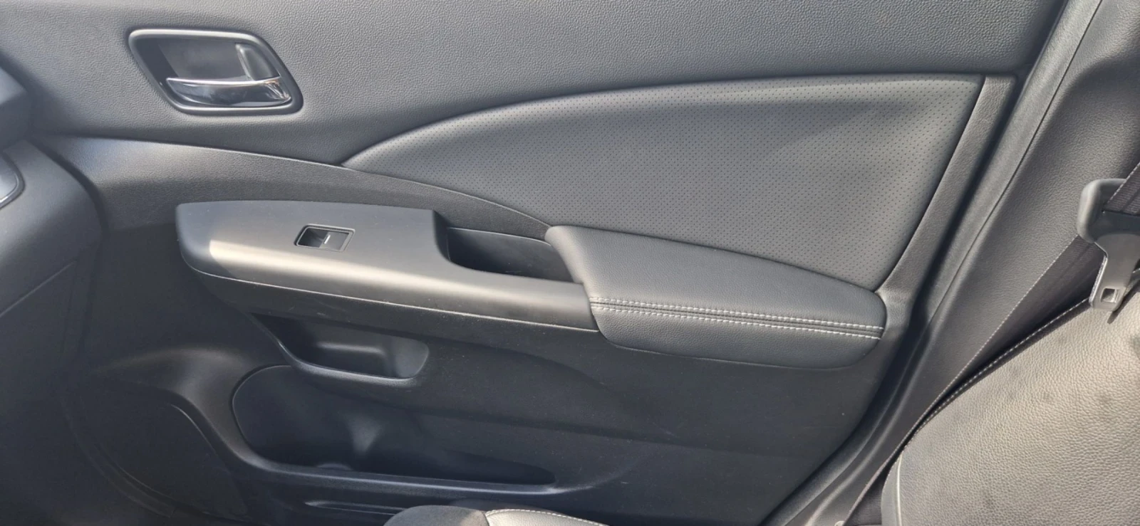 Honda Cr-v Honda cr-v 2.0i 4x4 EXECUTIVE 75000Kм., снимка 10 - Автомобили и джипове - 53971116