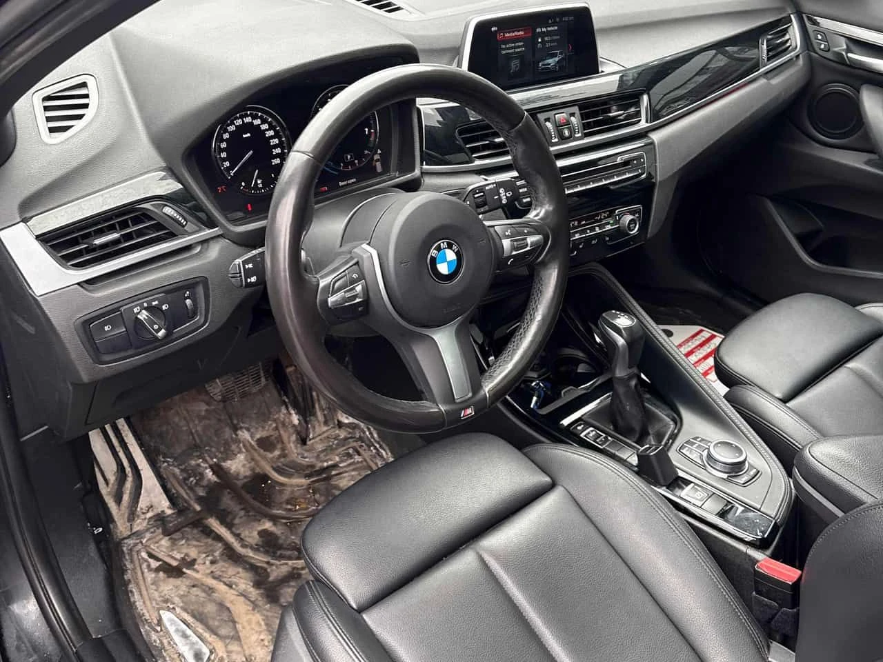 BMW X1 * xDrive28i * PANORAMA* ПОДГРЕВИ* ЕЛ. БАГАЖНИК* , снимка 5 - Автомобили и джипове - 54185002