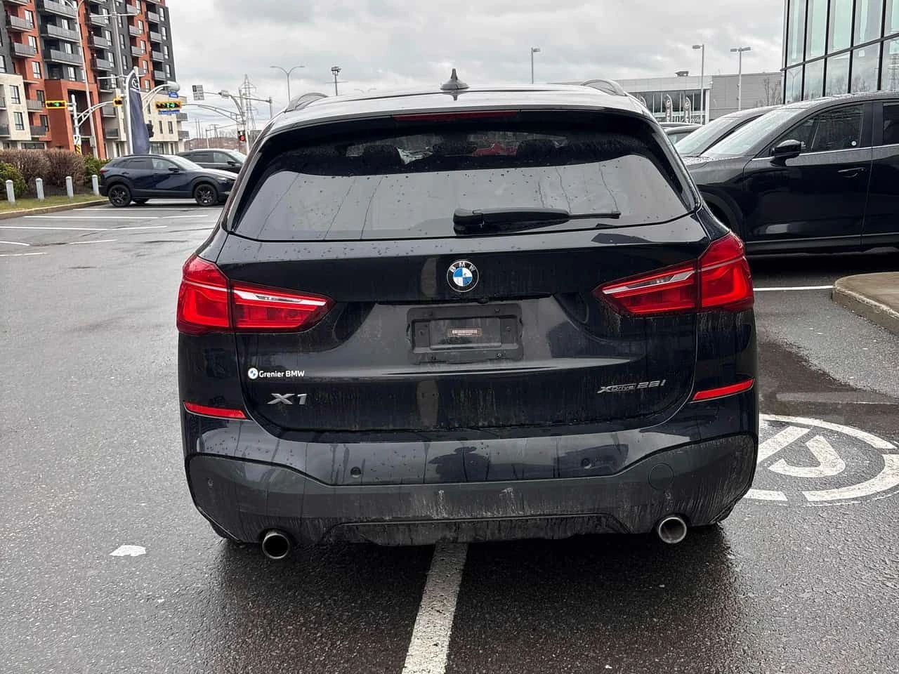 BMW X1 * xDrive28i * PANORAMA* ПОДГРЕВИ* ЕЛ. БАГАЖНИК* , снимка 4 - Автомобили и джипове - 54185002