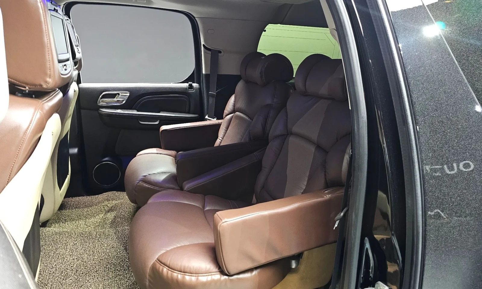 Cadillac Escalade 6.2 Esv , снимка 9 - Автомобили и джипове - 54823923