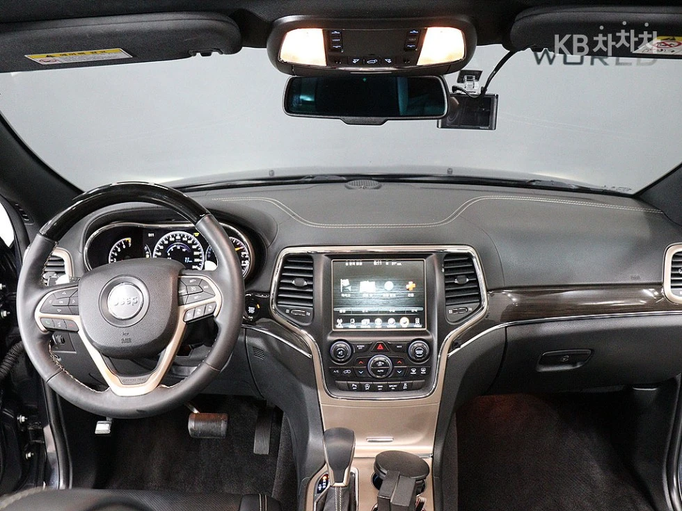 Jeep Grand cherokee, снимка 5 - Автомобили и джипове - 54858690