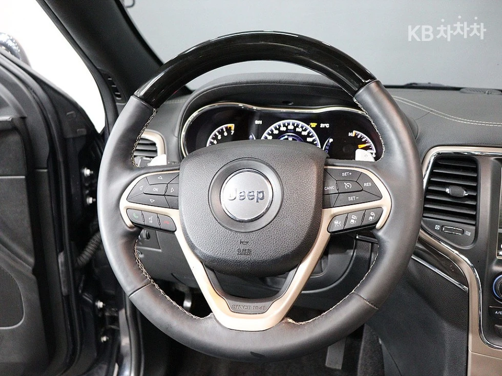 Jeep Grand cherokee, снимка 6 - Автомобили и джипове - 54858690