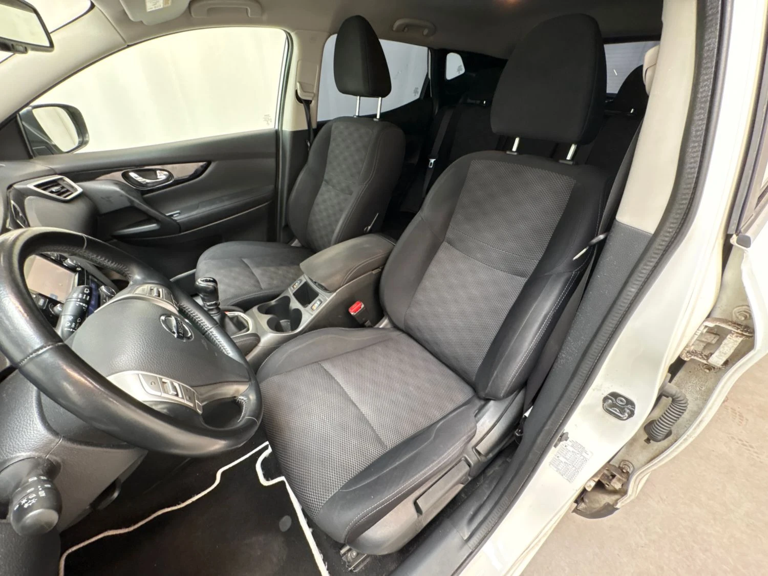 Nissan Qashqai Accenta 1.2 Бензин, снимка 8 - Автомобили и джипове - 55461087