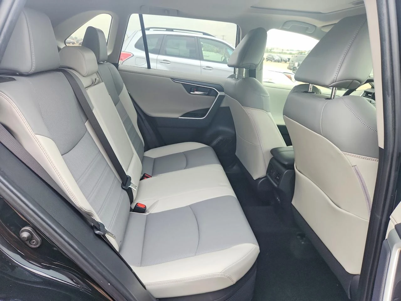 Toyota Rav4 2.5l Limited, снимка 10 - Автомобили и джипове - 55878223