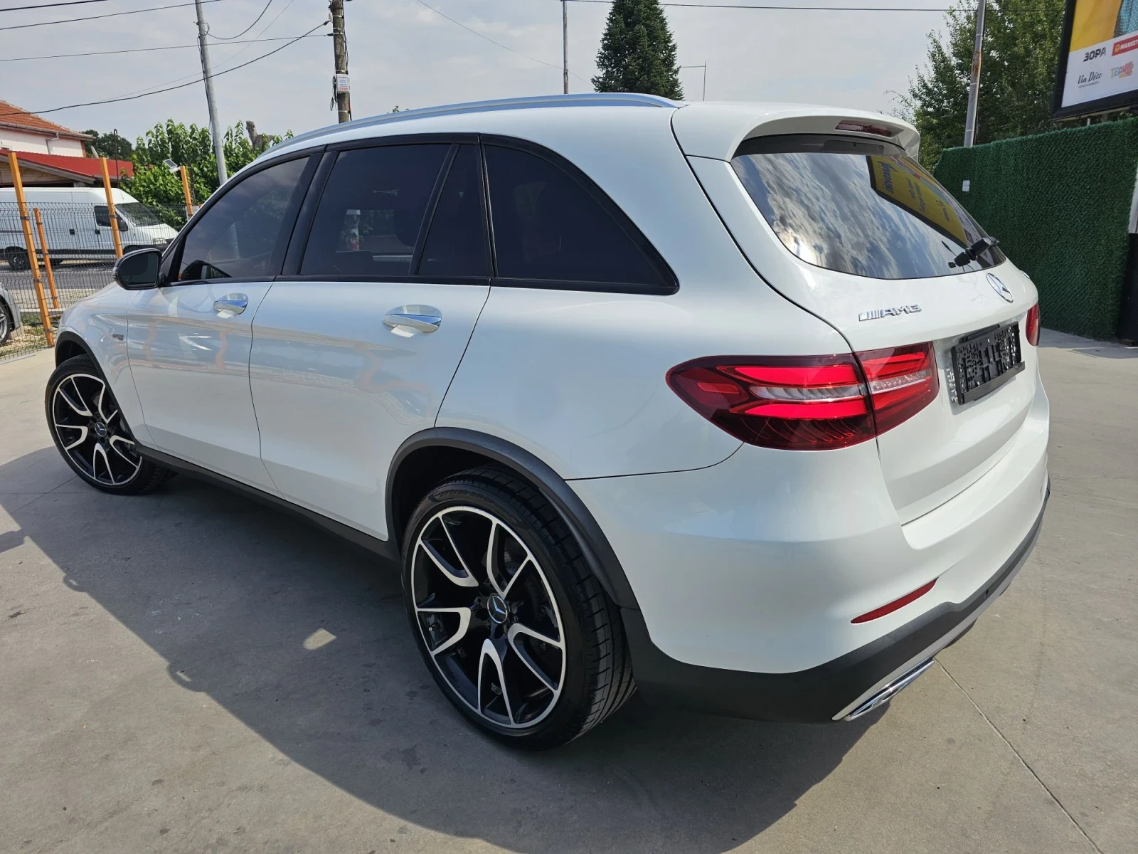 Mercedes-Benz GLC 43 AMG Airmat* 4Matic* Burmaster* Подгрев* Панорама* , снимка 4 - Автомобили и джипове - 55905745