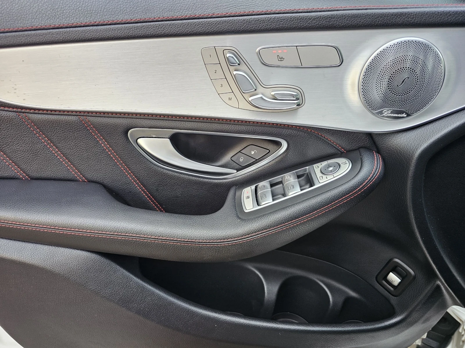 Mercedes-Benz GLC 43 AMG Airmat* 4Matic* Burmaster* Подгрев* Панорама* , снимка 16 - Автомобили и джипове - 55905745