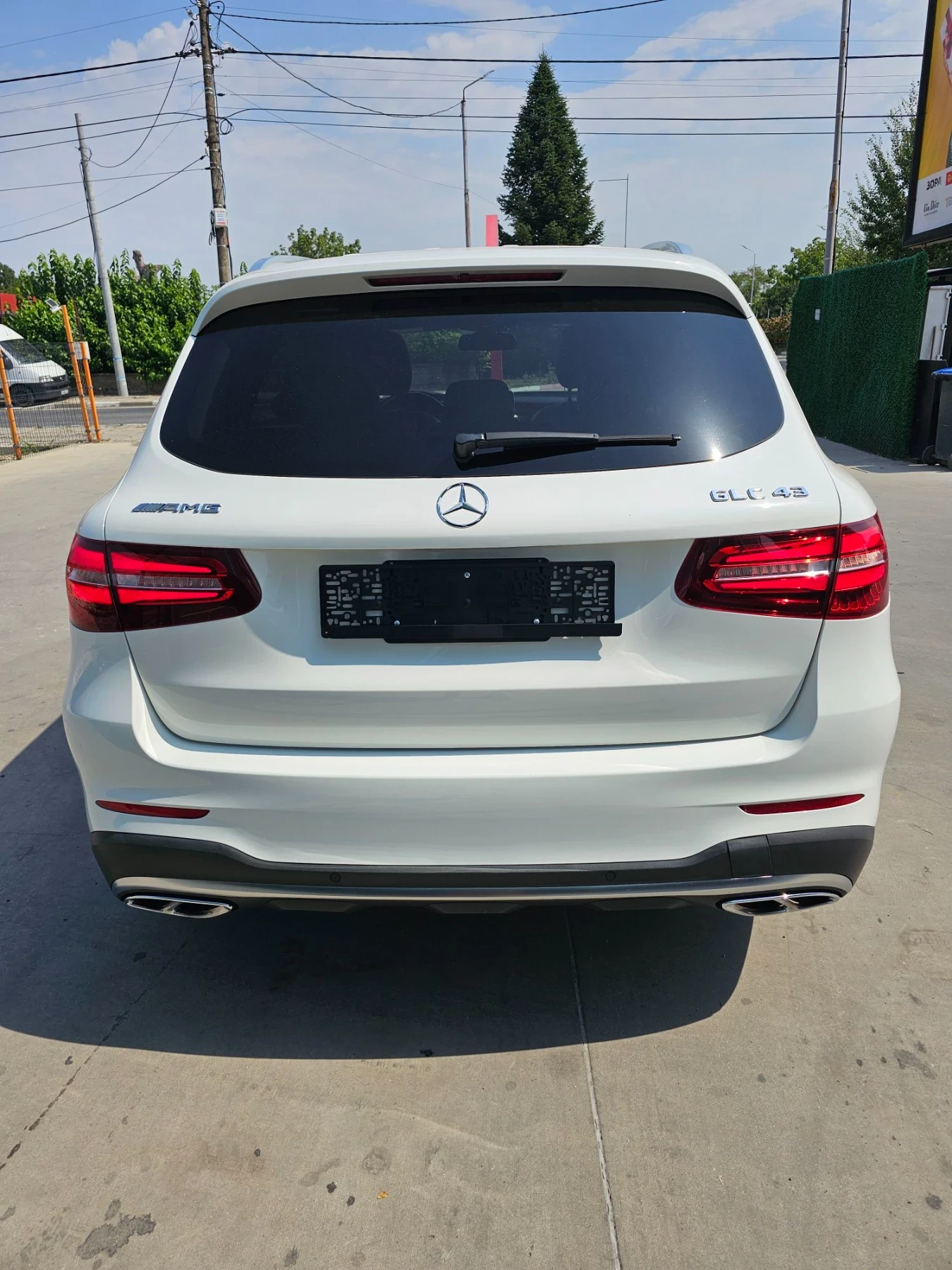 Mercedes-Benz GLC 43 AMG Airmat* 4Matic* Burmaster* Подгрев* Панорама* , снимка 3 - Автомобили и джипове - 55905745