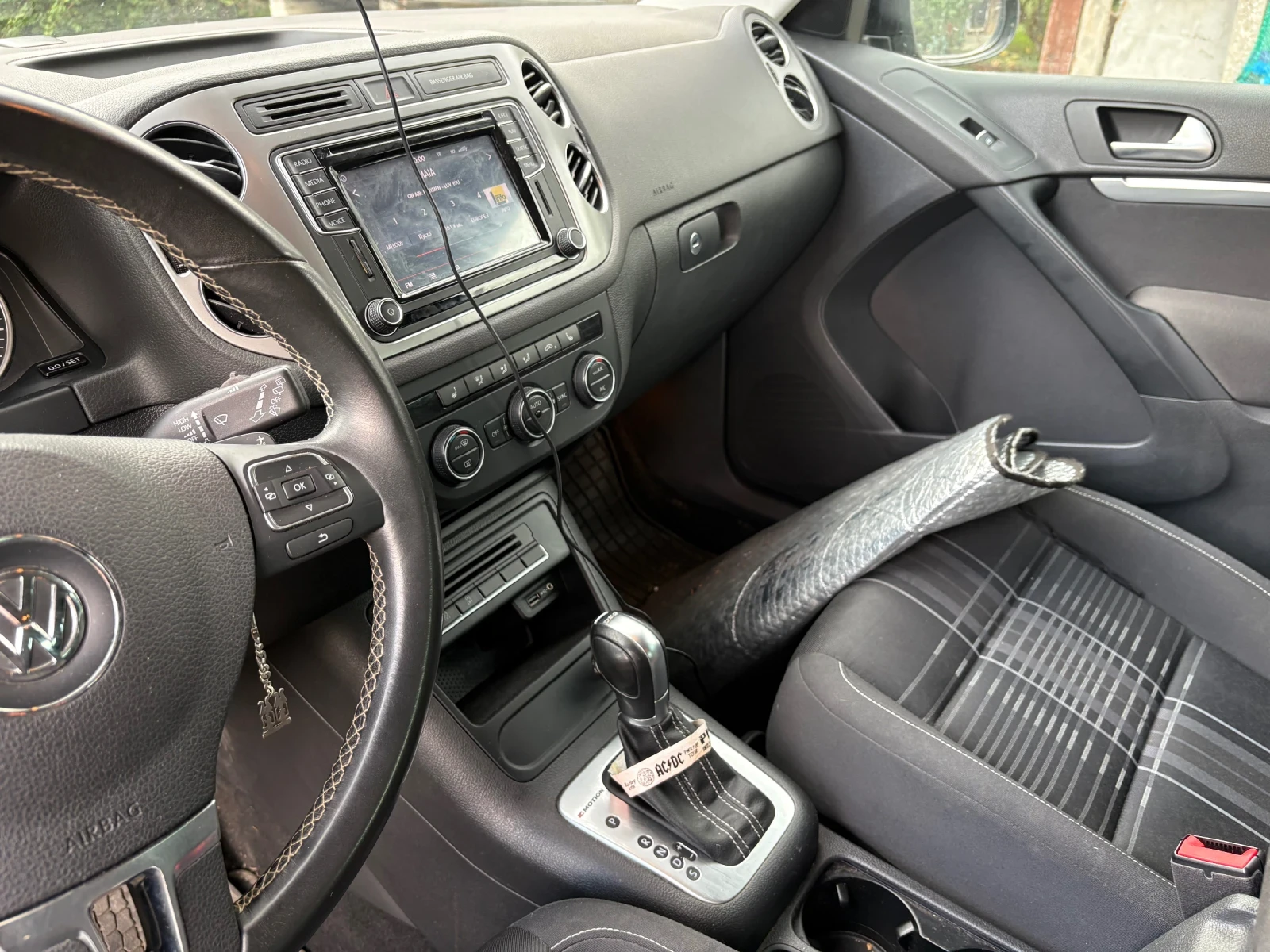 VW Tiguan  2.0TDI 150ps 4motion Long, снимка 7 - Автомобили и джипове - 55960860