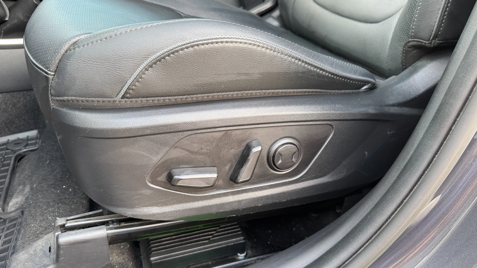 Hyundai Tucson 1.6 T-GDI - Hybrid 4WD 6AT 4х4, снимка 13 - Автомобили и джипове - 56175684