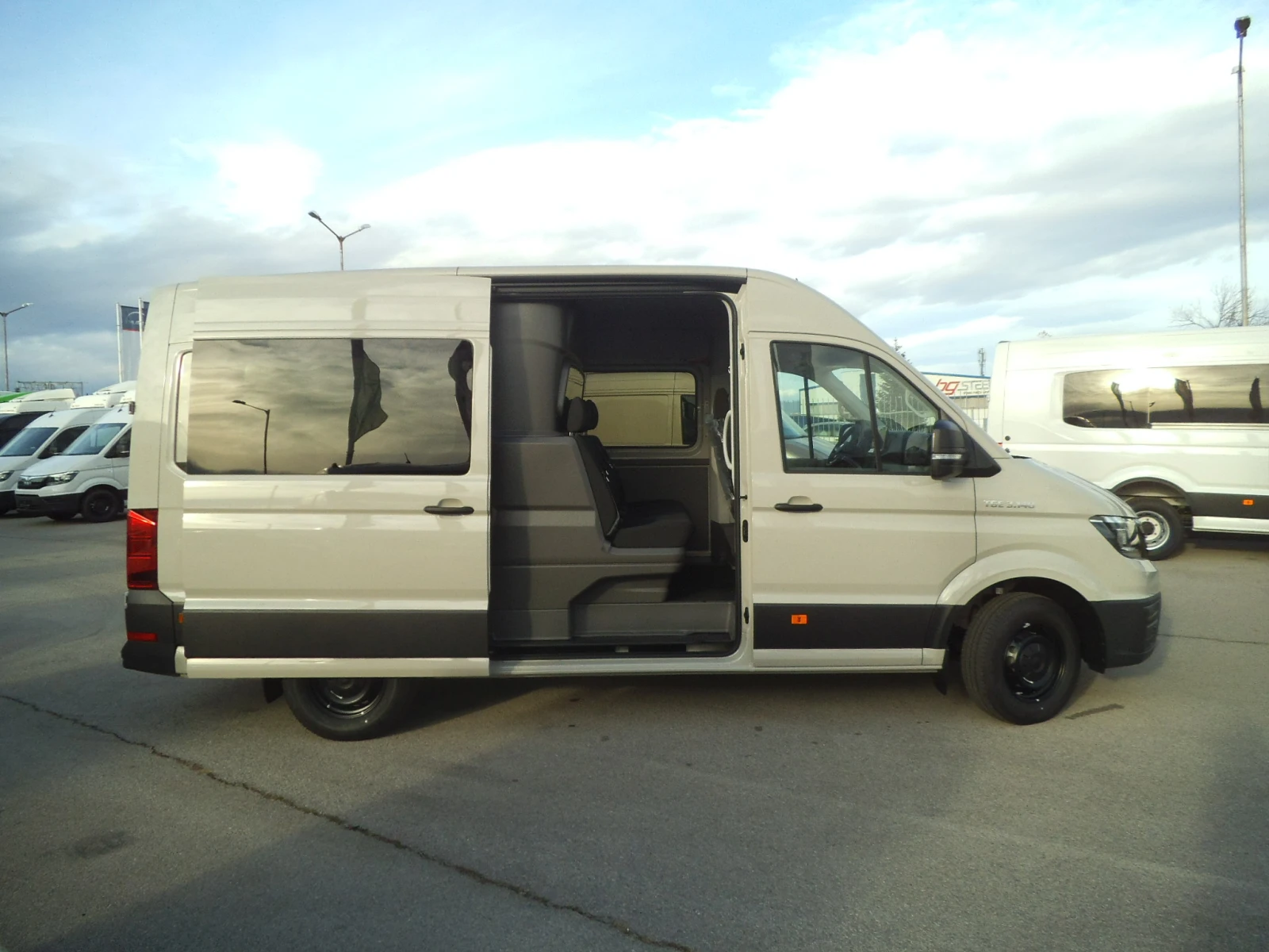 Man TGE 3.140  6+ 1 местен, снимка 1