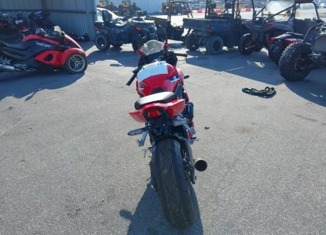 Honda Cbr 650R Inline 4  - изображение 8