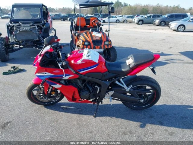 Honda Cbr 650R Inline 4  - изображение 6