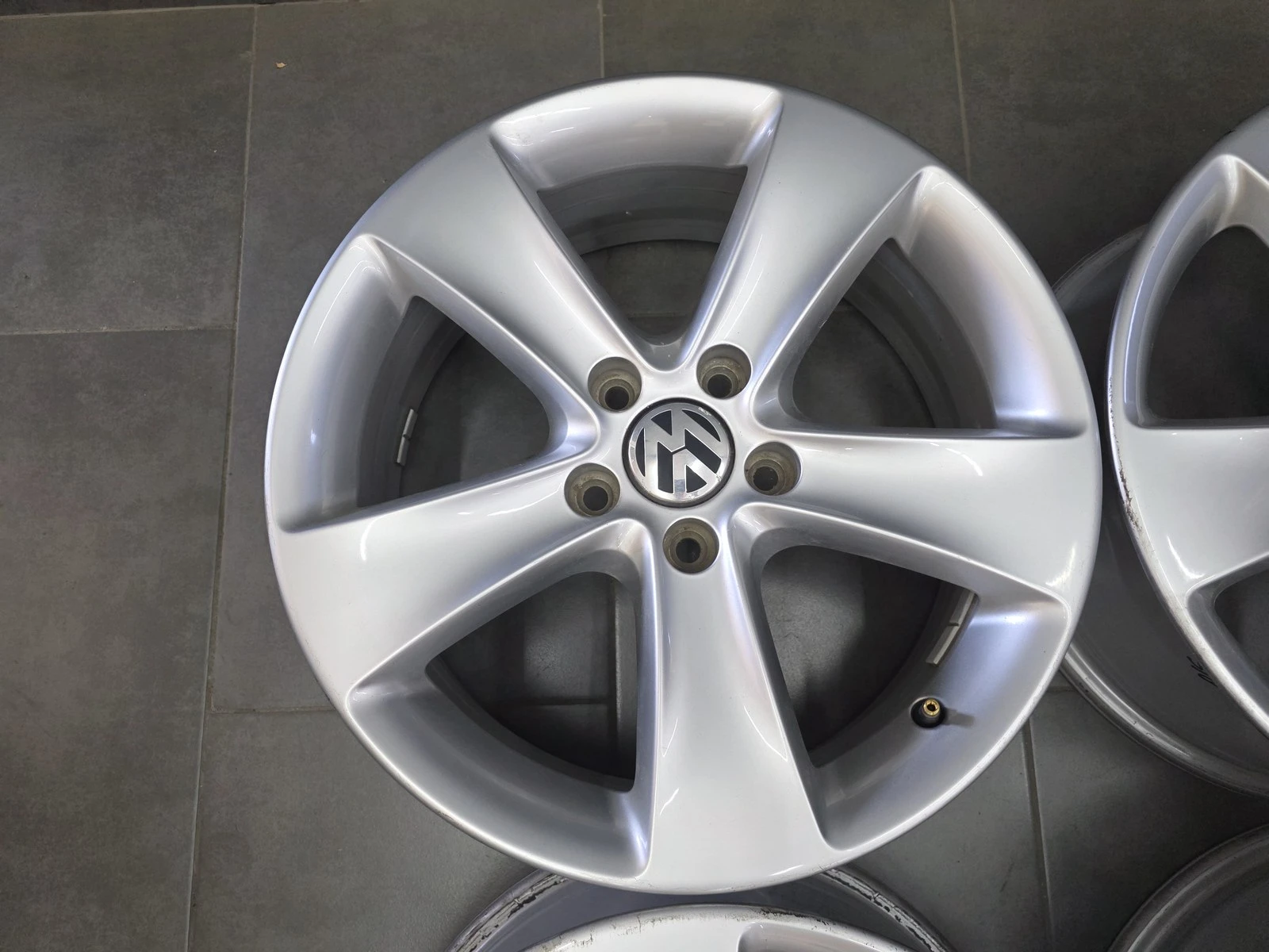 Джанти за VW, снимка 5 - Гуми и джанти - 56688299
