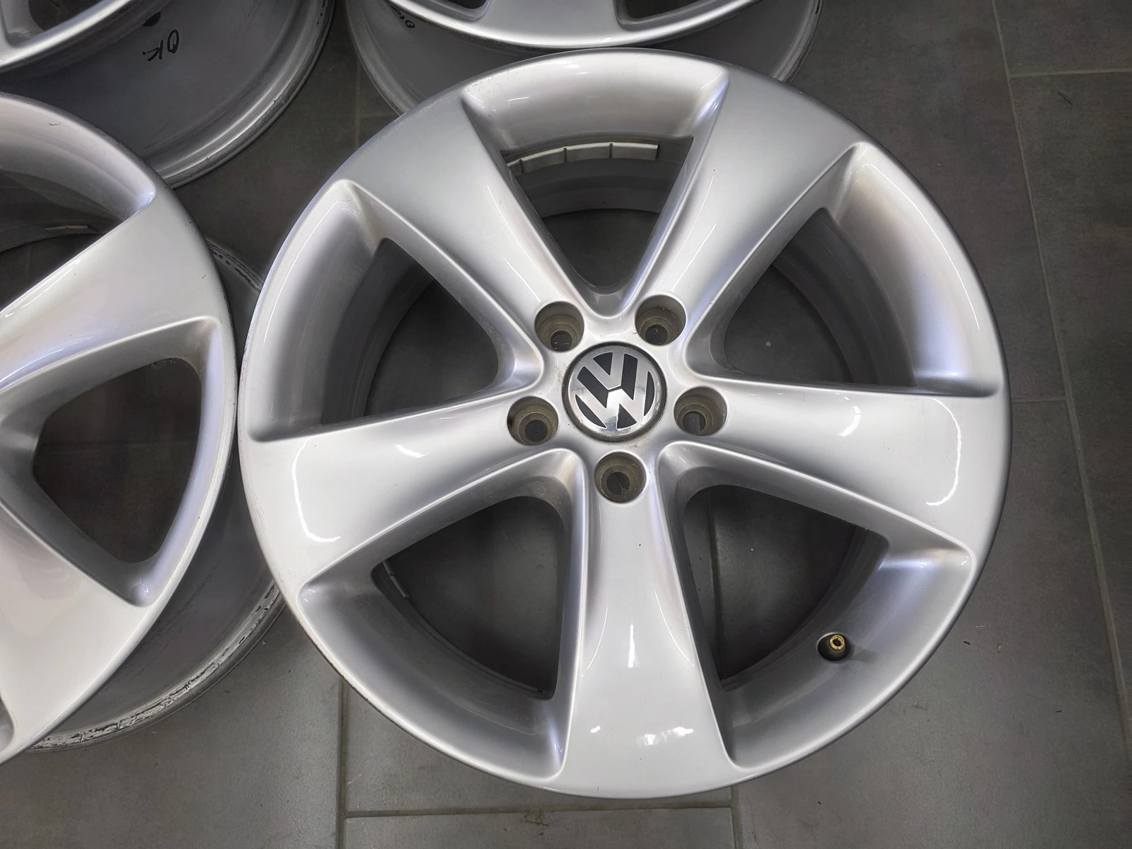 Джанти за VW, снимка 8 - Гуми и джанти - 56688299