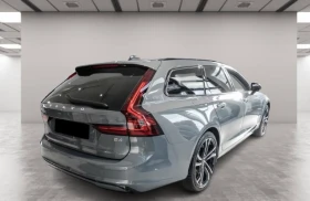 Обява за продажба на Volvo V90 B4 = Ultimate Dark = Panorama Гаранция ~ 106 800 лв. - изображение 1