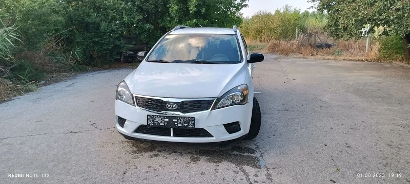 Kia Ceed, снимка 2 - Автомобили и джипове - 46351861