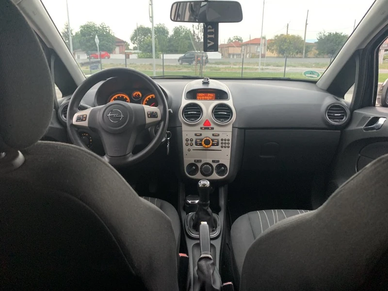 Opel Corsa D, снимка 5 - Автомобили и джипове - 46702340